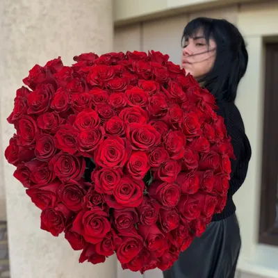 101 роза: купить букет 101 роза в Москве - цена от 8585 ₽. Интернет-магазин  Premium-Flowers