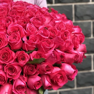 Букет из 101 красной розы Red Naomi 80 см с лентой - купить с доставкой в  Минске