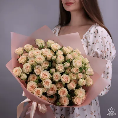 Букет из 15 кустовых роз \"Яна\" купить в Курске | заказать живые цветы с  доставкой на дом или самовывоз