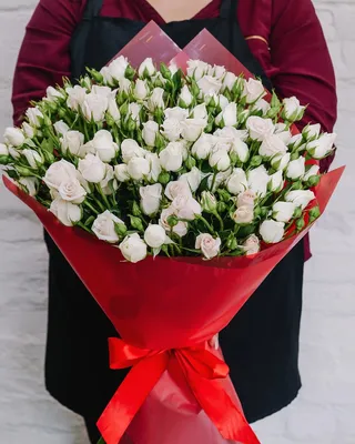 Доставка 15 кустовых роз по Караганде - Арт-букет