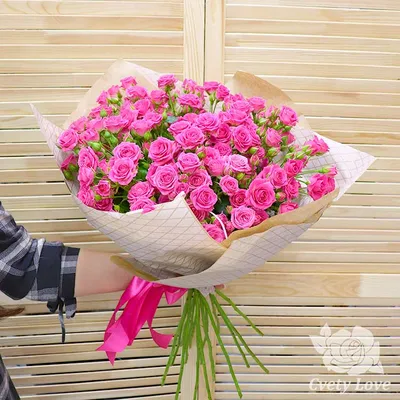 Купить букет из 15 кустовых роз в Москве с доставкой недорого