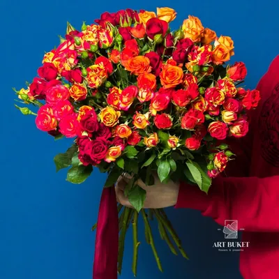 15 кустовых роз в упаковке, артикул F1097747 - 5790 рублей, доставка по  городу. Flawery - доставка цветов в
