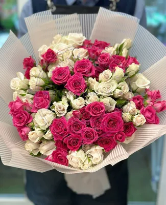 Купить Букет из 15 розовых кустовых роз с доставкой по Санкт-Петербургу.  Цветы - Розы Роза кустовая. Цена 4850.00 руб.