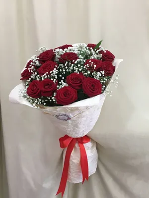 Букет из 17 красных роз в крафте купить в Минске по самой выгодной цене! |  Цветочная лавка flowers4you.by