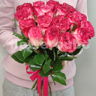 Букет из 17 роз с оформлением купить в Витебске, закажи, а мы доставим.