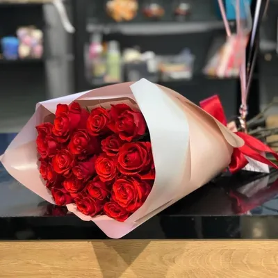 Букет из 17 роз – купить с доставкой в Москве по низкой цене