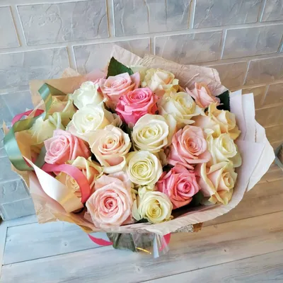 Букет из 23 розовых роз купить в Москве - Заказать с доставкой недорого
