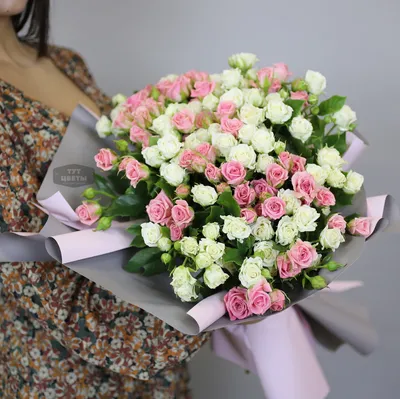 Букет из 25 белых кустовых роз 40 см (Кения) купить в СПб в  интернет-магазине Семицветик✿
