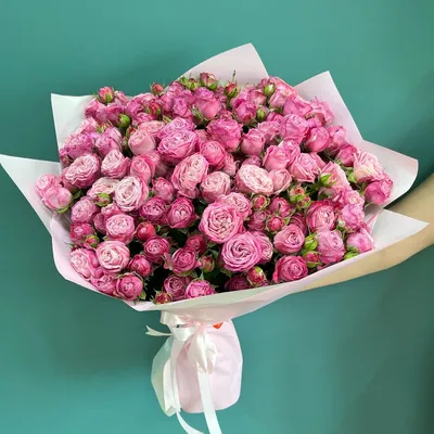 Букет красных кустовых роз 25 шт, купить с доставкой в Екатеринбурге |  Flowers Valley