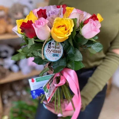 Букет 25 разноцветных роз \"Микс\" (40 см) заказать с доставкой в Челябинске  - салон «Дари Цветы»
