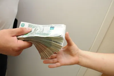 В Сочи турист из Иркутска в ходе пьянки украл 300 тысяч рублей со счета  туриста из Челябинска - Новости Сочи Sochinews.io
