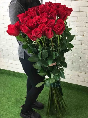 Букет 35 роз (140 см) заказать с доставкой в Челябинске - салон «Дари Цветы»