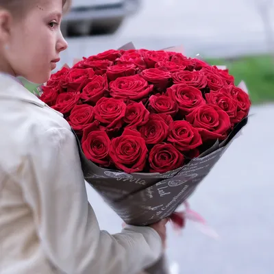 Букет из 35 розово-белых роз (50 см.) купить в Барнауле | Розы недорого  оптом розница