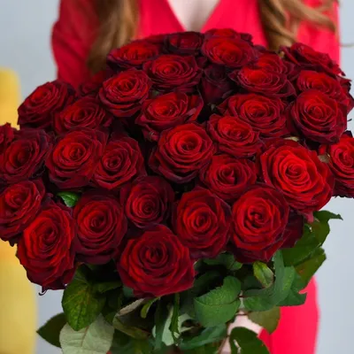 Красивый букет из 35 английских роз по цене 11876 руб. заказать с доставкой  по Москве - свежие цветы от интернет-магазина \"Во имя розы\"