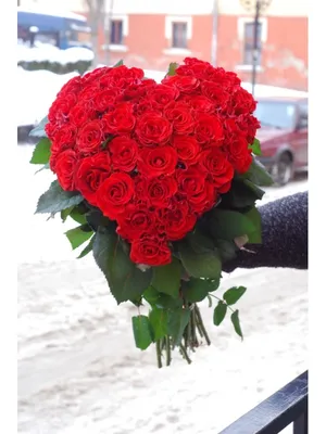 Букет из 39 красивых кустовых роз – купить в Владивостоке с доставкой по  низкой цене в цветочном салоне