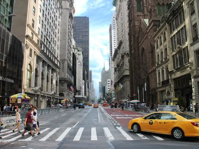 Прогулки по Нью-Йорку: Saks Fifth Avenue. Витрины и световое шоу