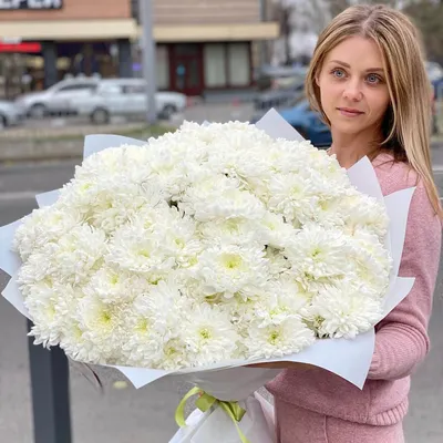 51 белая крупная хризантема за 29 690 руб. | Бесплатная доставка цветов по  Москве