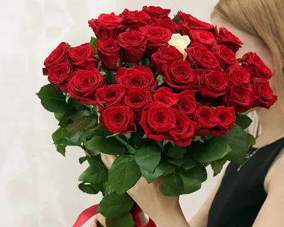 Букет из 51 розы (50 см) Голландия - Доставка Цветов в Астане