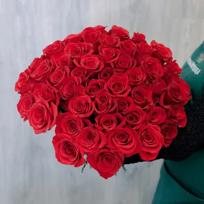 51 белая роза 60 см доставка в Брянске | Нескучная История