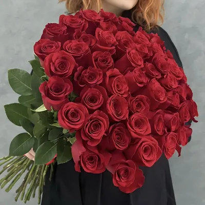 Купить 51 розу c доставкой курьером по СПб
