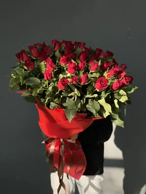 51 белая роза Аваланш 80 см | купить недорого | доставка по Москве и области