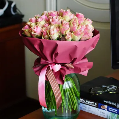 Купить Букет из 51 розы в виде сердца model №239 в Новосибирске