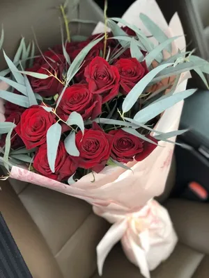 Метровые розы (100 см) купить в Москве по выгодной цене c бесплатной  доставкой ✿ Интернет-магазин Bella Roza