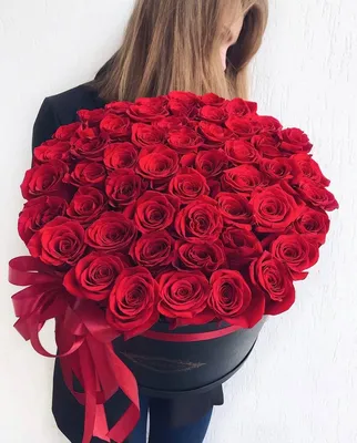 Букет из 51 розы Ла-Гард-Адемар купить по цене 2498 грн | Украфлора