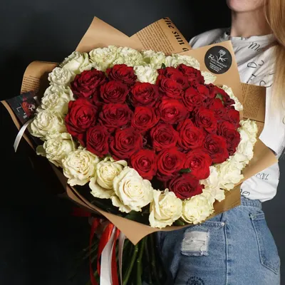 Букет 51 роза микс - Доставкой цветов в Москве! 7633 товаров! Цены от 487  руб. Цветы Тут