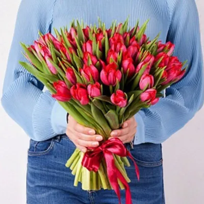 Купить 51 белый тюльпан: заказать букет тюльпанов с доставкой Днепр в  Royal-Flowers