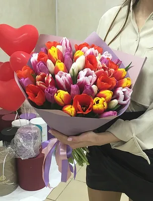 Букет из 51 тюльпана «Супер Модель» купить в Курске | заказать живые цветы  с доставкой на дом или самовывоз