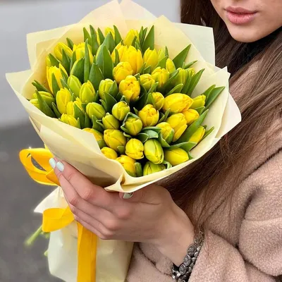51 голубой тюльпан в букете за 18 190 руб. | Бесплатная доставка цветов по  Москве