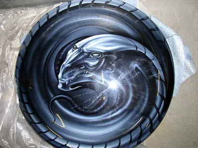 Аэрография на запасном колесе – Студия аэрографии MC-Motors