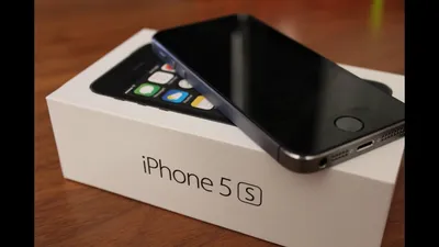 Apple launches iPhone 5C and iPhone 5S