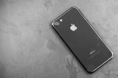 У нас iPhone 7 Jet Black. Почему нельзя покупать чёрный оникс