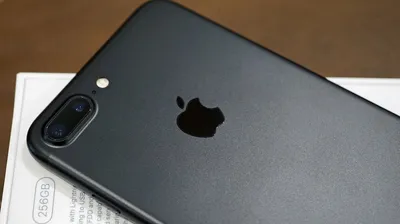 Обзор iPhone 7 Jet Black: в тени большого брата