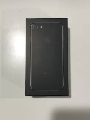 What does everyone's Jet Black iPhone 7's look like now?? : r/apple