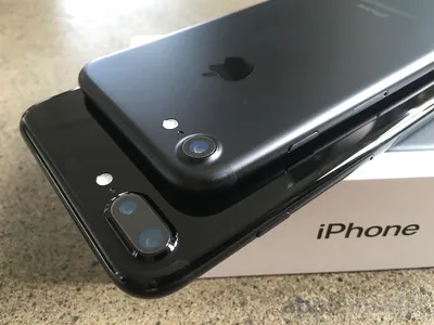 The great iPhone 7 jet black. Anyone still using one? : r/iphone