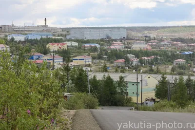 Фото верхнего поселка в Айхале