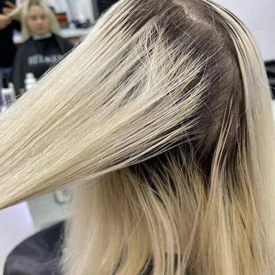 Почему Вы считаете, что Airtouch лучше тотального блондирования? Или как  после этого спасти волосы. | Женя Жульева (КОЛОРИСТИКА ВОЛОС) | Дзен
