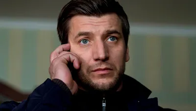 Александр Устюгов: скачайте его фотографии для использования в дизайне