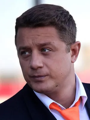 Фон с Алексеем Макаровым в webp формате