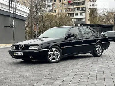 Alfa Romeo 164 Restomod Looks Gorgeous With Telephone-Dial Wheels And  Carbon Bodykit | Carscoops