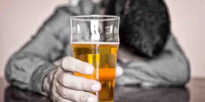 Как меняется лицо алкоголика при злоупотреблении спиртными напитками?