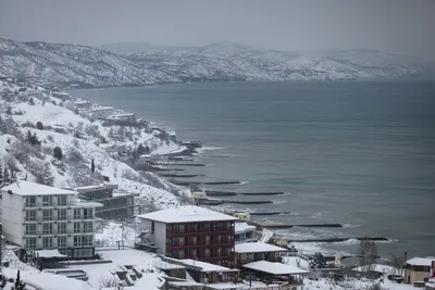 Зима нарядила Алушту в белое: 5 снежных фото курорта в январе - Лента  новостей Крыма