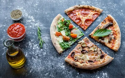 Различия между неаполитанской и американской пиццей