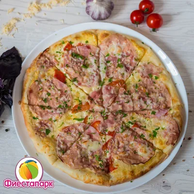 Пицца 🍕 очень аппетитный кусочек …» — создано в Шедевруме