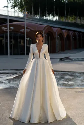 Блестящее свадебное платье Ottavia из глиттера купить в Санкт-Петербурге -  Like Miracle
