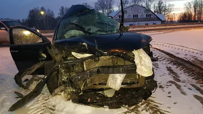На трассе Екатеринбург-Тюмень погиб один человек в ДТП с тремя автомобилями  | Уральский меридиан