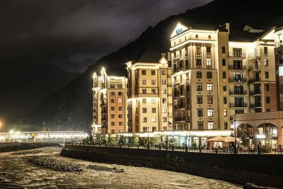 AZIMUT Park Hotel Freestyle Rosa Khutor (AZIMUT Парк Отель Фристайл Роза  Хутор ) - Эстосадок, наб. Полянка, д. 4 : цены 2023, фото и отзывы